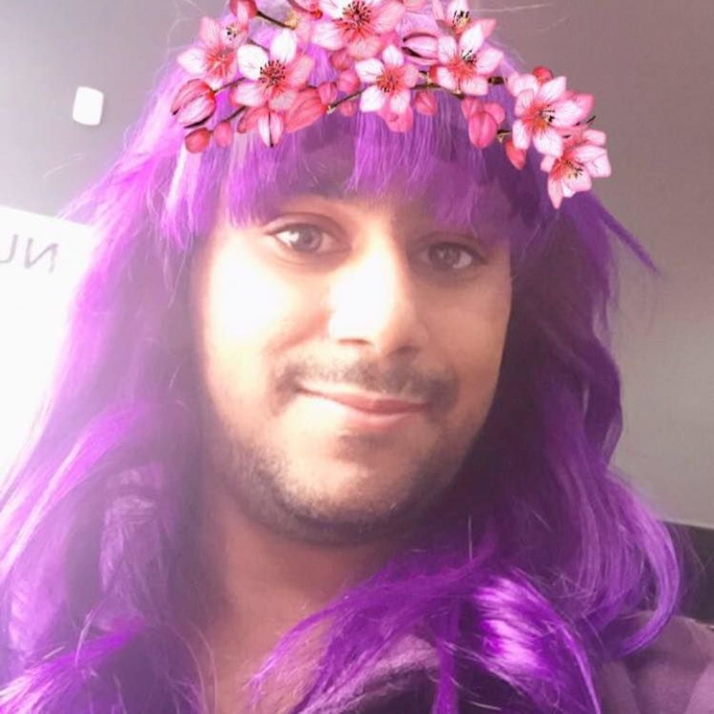 Meet your Posher, Stella